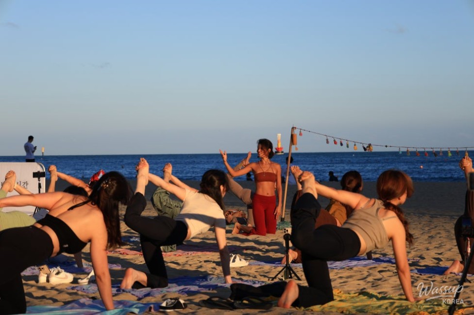 Beach Yoga in Haeundae: A Unique Experience_07
