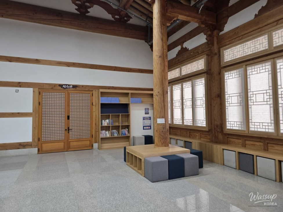 A Memorable Autumn Trip to the Lee Sang-seol Memorial Hall_13