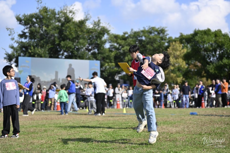 2026 Han River Paper Airplane Festival_05