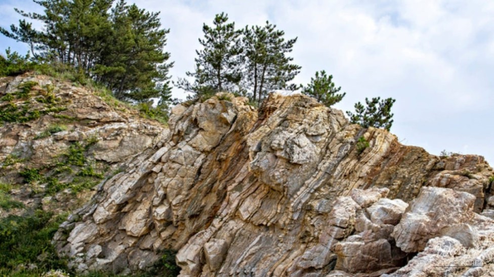 Exploring the Unique Desert Landscape of Daechungdo Island_03