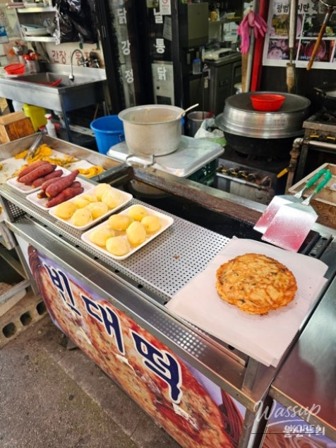 Exploring Ulsan's Taehwa Market and Skywalk_09