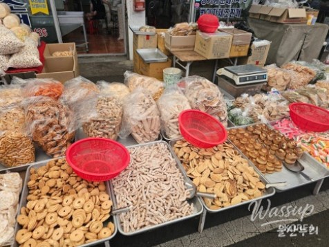 Exploring Ulsan's Taehwa Market and Skywalk_06