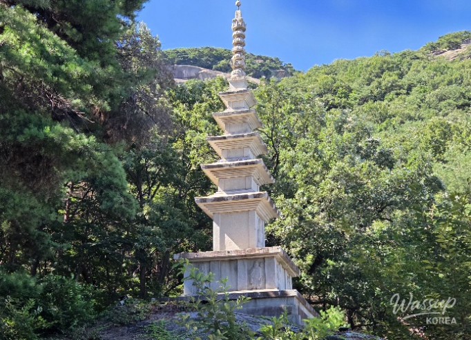 Treasures and Time of a Millennium-Old Temple at Bulamsan_09