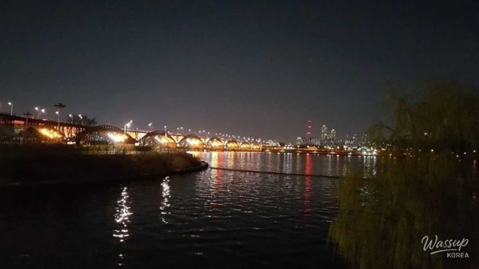 Discovering Mangwonjeong: A Hidden Gem Along the Han River_03