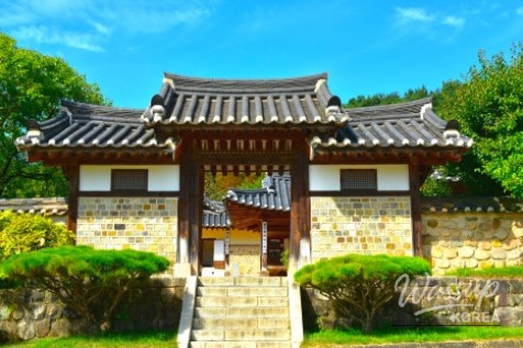 Exploring the Charm of Chusa House and Chusa Memorial Hall_04