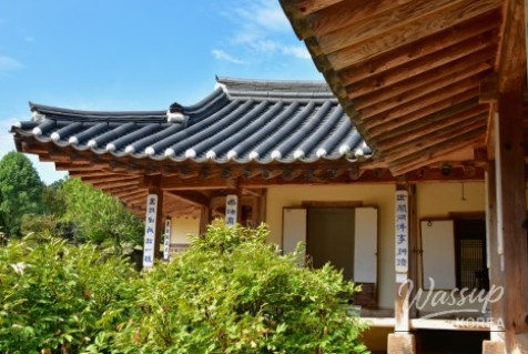 Exploring the Charm of Chusa House and Chusa Memorial Hall_05
