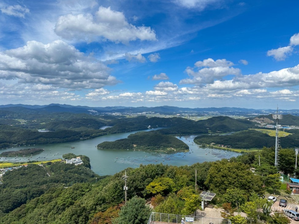 Exploring the Korea-Shaped Landscape at Chopyeongho_12