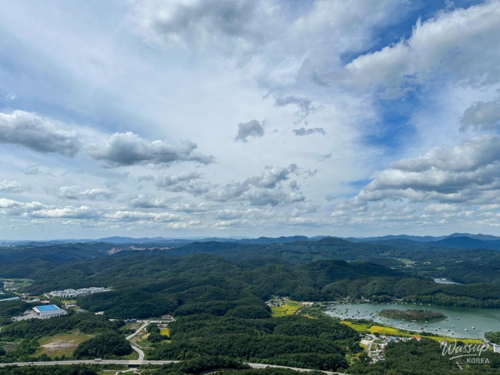 Exploring the Korea-Shaped Landscape at Chopyeongho_15