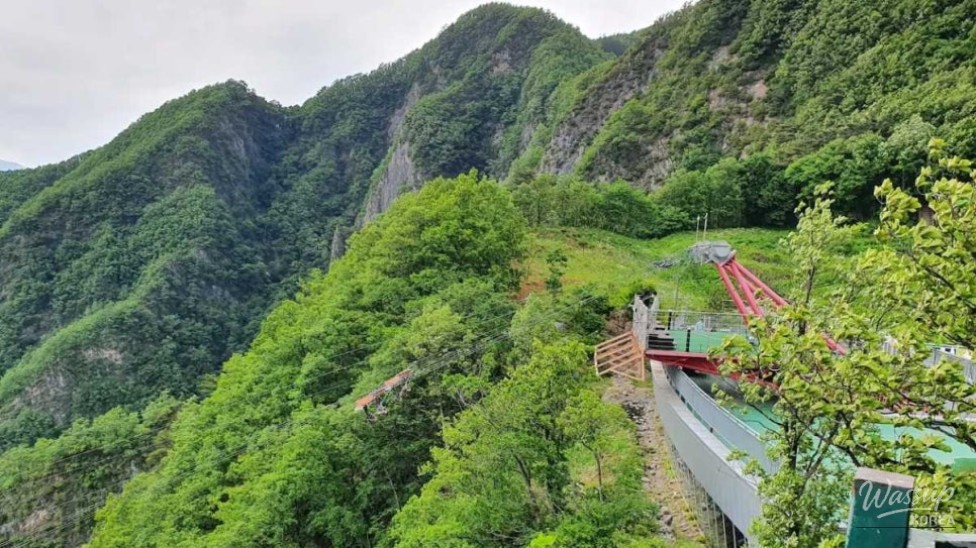 Experience the Stunning Byeongbangchi Skywalk in Jeongseon_02