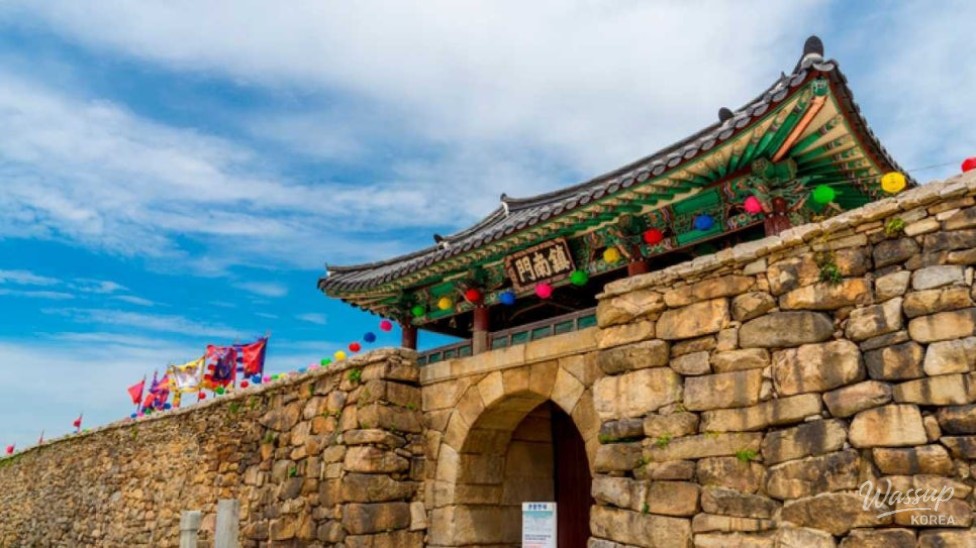 Exploring the Historic Haemi Eupseong: A Perfect Autumn Getaway_05