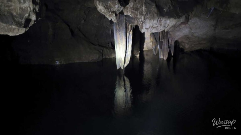 Exploring Seongryugul Cave: A Hidden Gem of Autumn_04