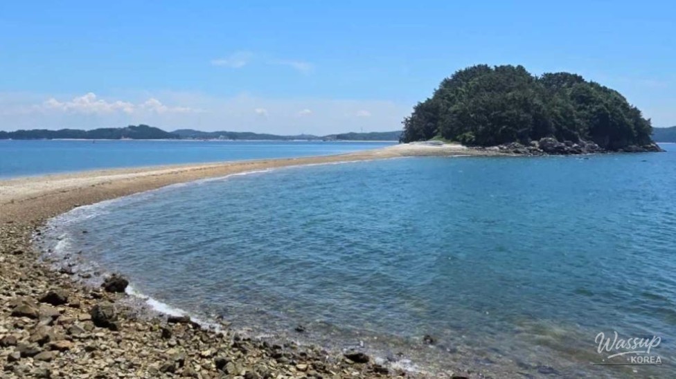 Exploring the Hidden Gem of Gukhwado Island in Hwaseong_03