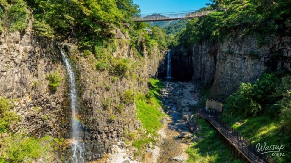 Exploring the Majestic Jain Waterfall in Yeoncheon_05