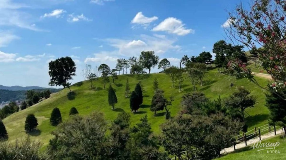 Exploring the Historical Beauty of Gyeonggi Mountain Fortress_03