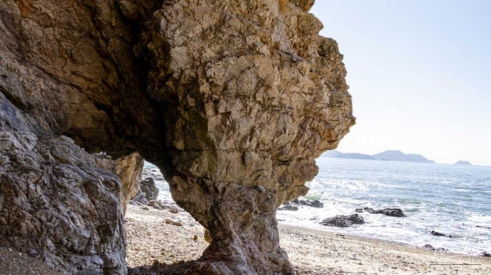Exploring the Wonders of Padori Coastal Cave in Taean_02