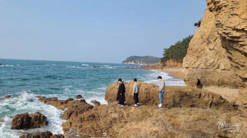 Exploring the Wonders of Padori Coastal Cave in Taean_04