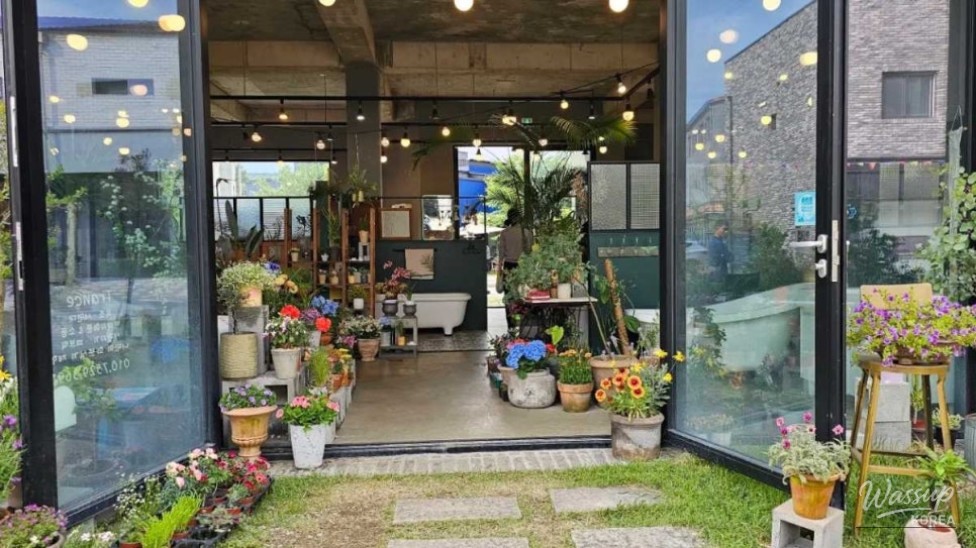 Explore the Charm of Icheon Ceramics Village in Fall_04