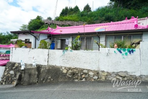 Exploring the Colorful Mural Village of Sinse-dong in Andong_20