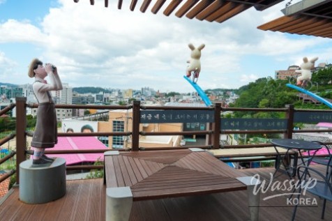 Exploring the Colorful Mural Village of Sinse-dong in Andong_12