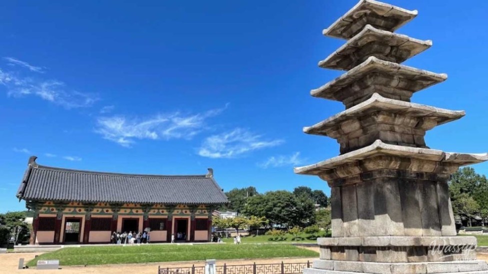 Exploring the Historical Beauty of Jeongnimsa Site in September_01