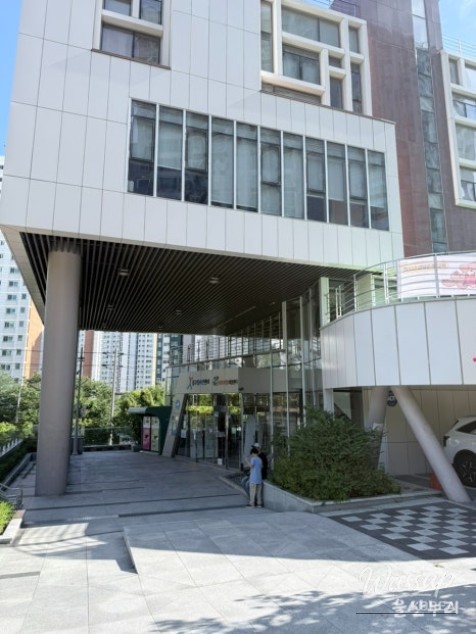 Relax and Enjoy at Ulsan Jung-gu Youth Center After Midterm Exams_02