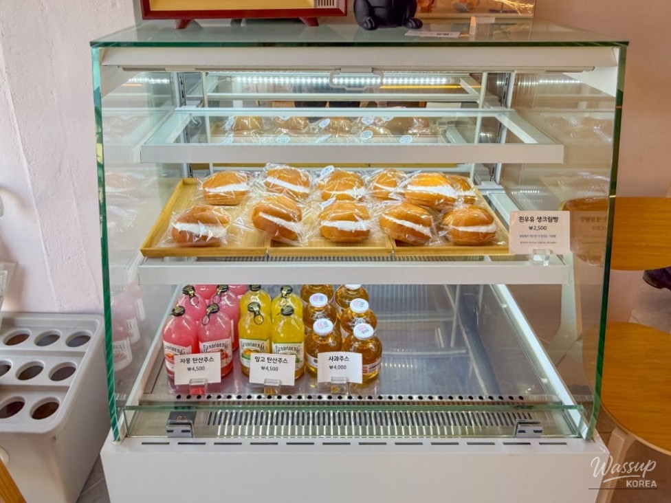 Exploring Mokdo Bakery in Goesan_08