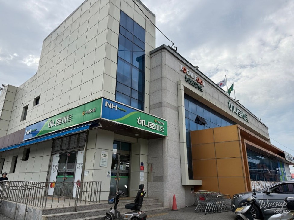 Exploring the Local Food Market in Dangjin_01