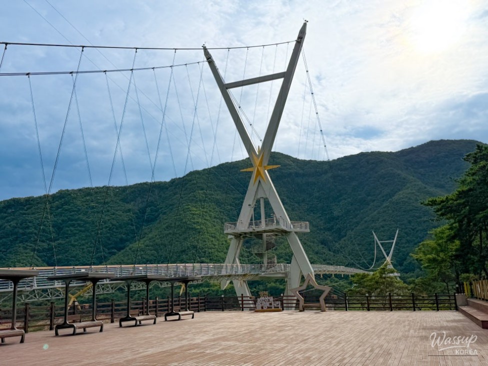 Exploring the Beautiful Yeongcheon Bohyeonsan Dam Suspension Bridge_08