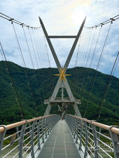 Exploring the Beautiful Yeongcheon Bohyeonsan Dam Suspension Bridge_09