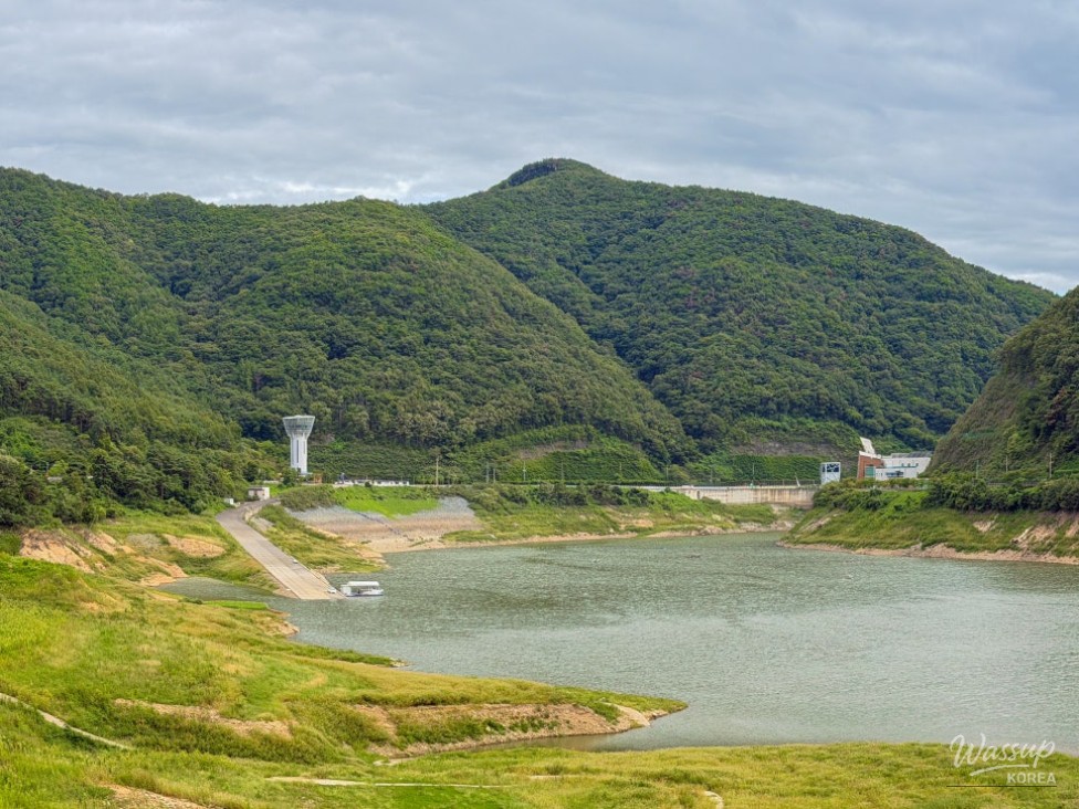 Exploring the Beautiful Yeongcheon Bohyeonsan Dam Suspension Bridge_12