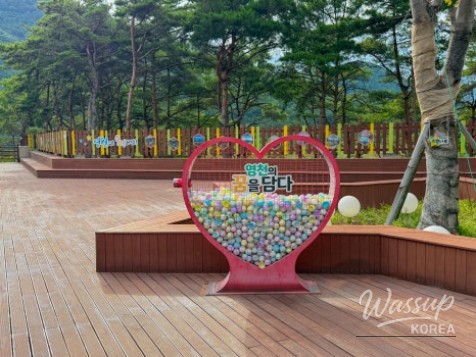 Exploring the Beautiful Yeongcheon Bohyeonsan Dam Suspension Bridge_05