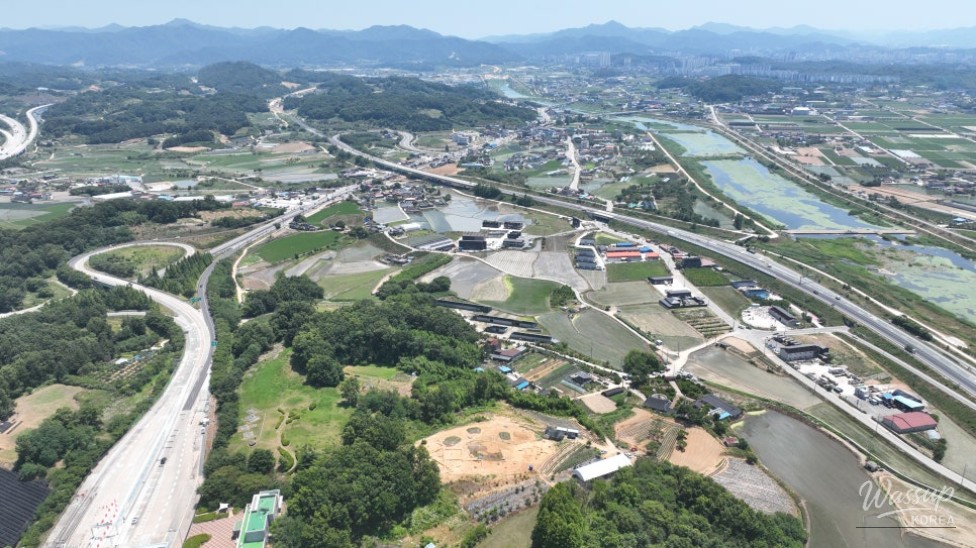 The Significance of the Ancient Tombs in Wanju's Sangun-ri: A Glimpse into the Mahan Culture_02
