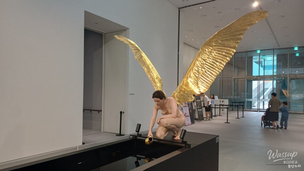 The Most Perfect Illusion: An Exploration of Hyperrealism_03
