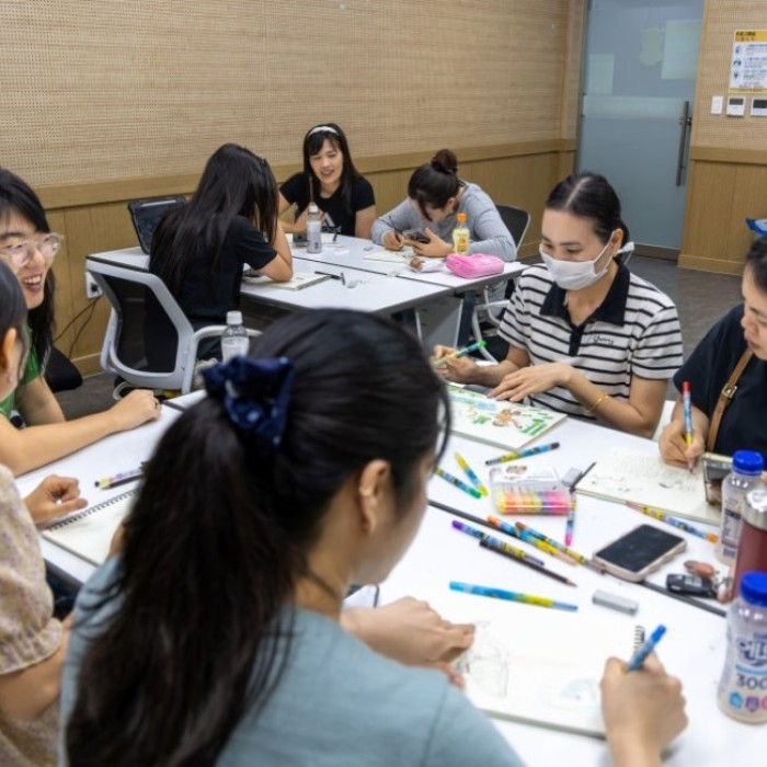 Cultural Storytelling Through Art: A Program for Multicultural Families
