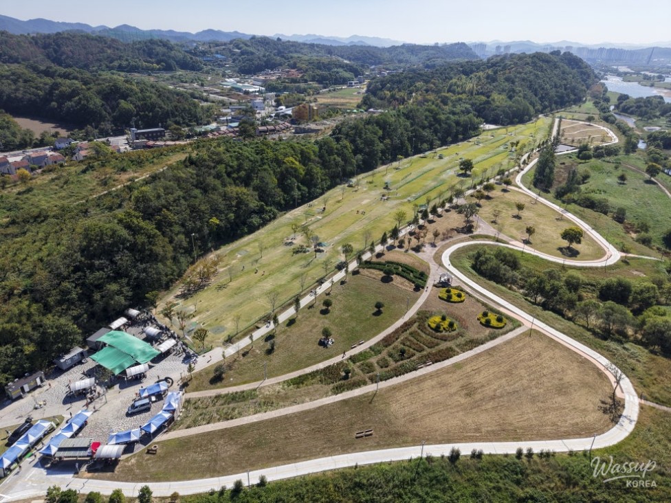Relaxing Retreat in Nature: Geumsan Songbaek Theme Park_12