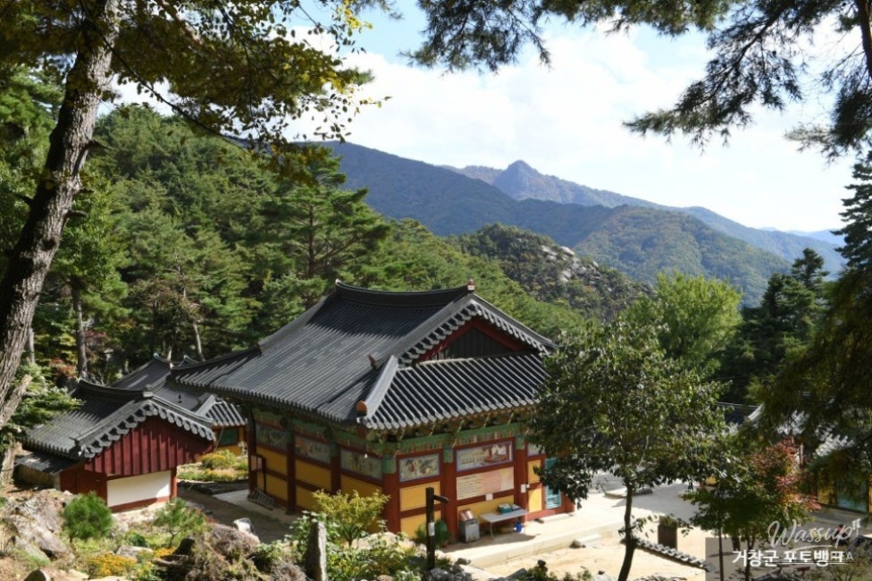 Exploring Gokyeonsa Temple in Gochang_01