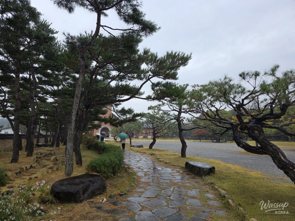 Exploring the Historic Yeonpung Martyrdom Site in Goesan_05