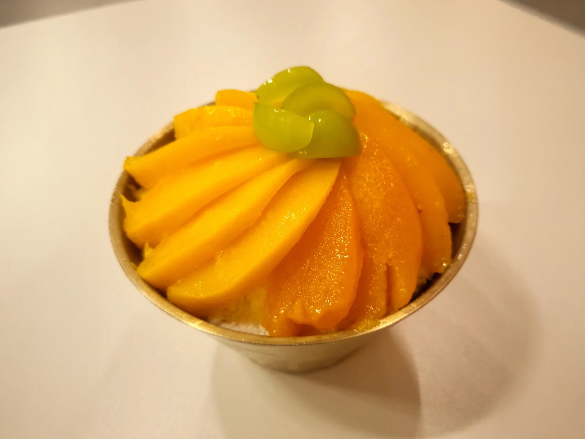 Various traditional Korean dessert options available at Maru Patbingsu