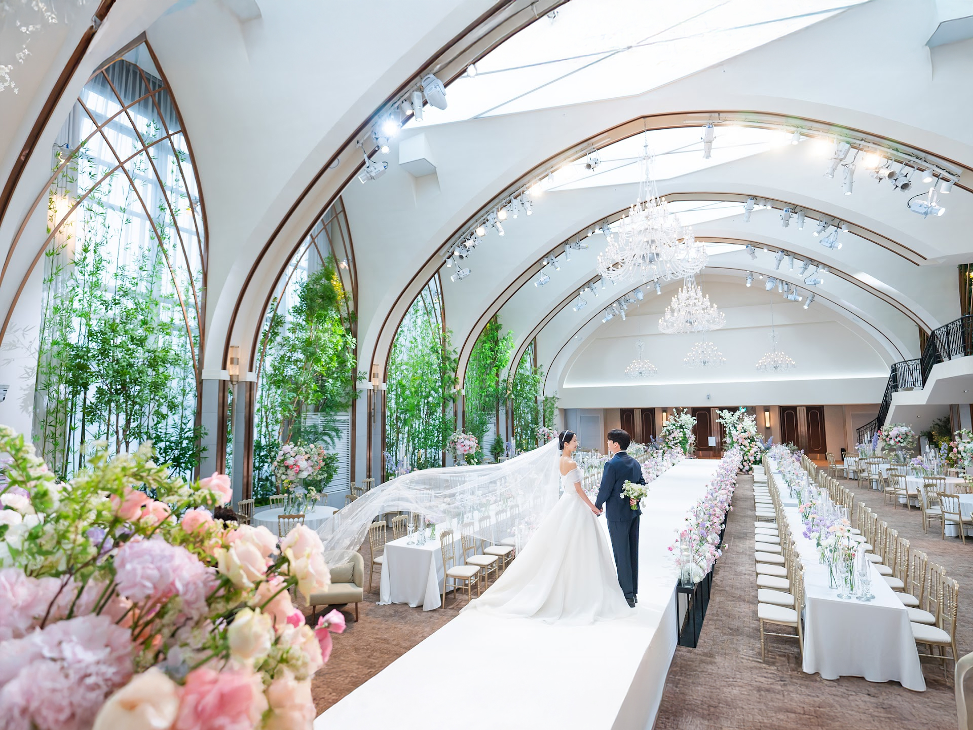Wedding snap photography showing clean white tones with subtle peach highlights