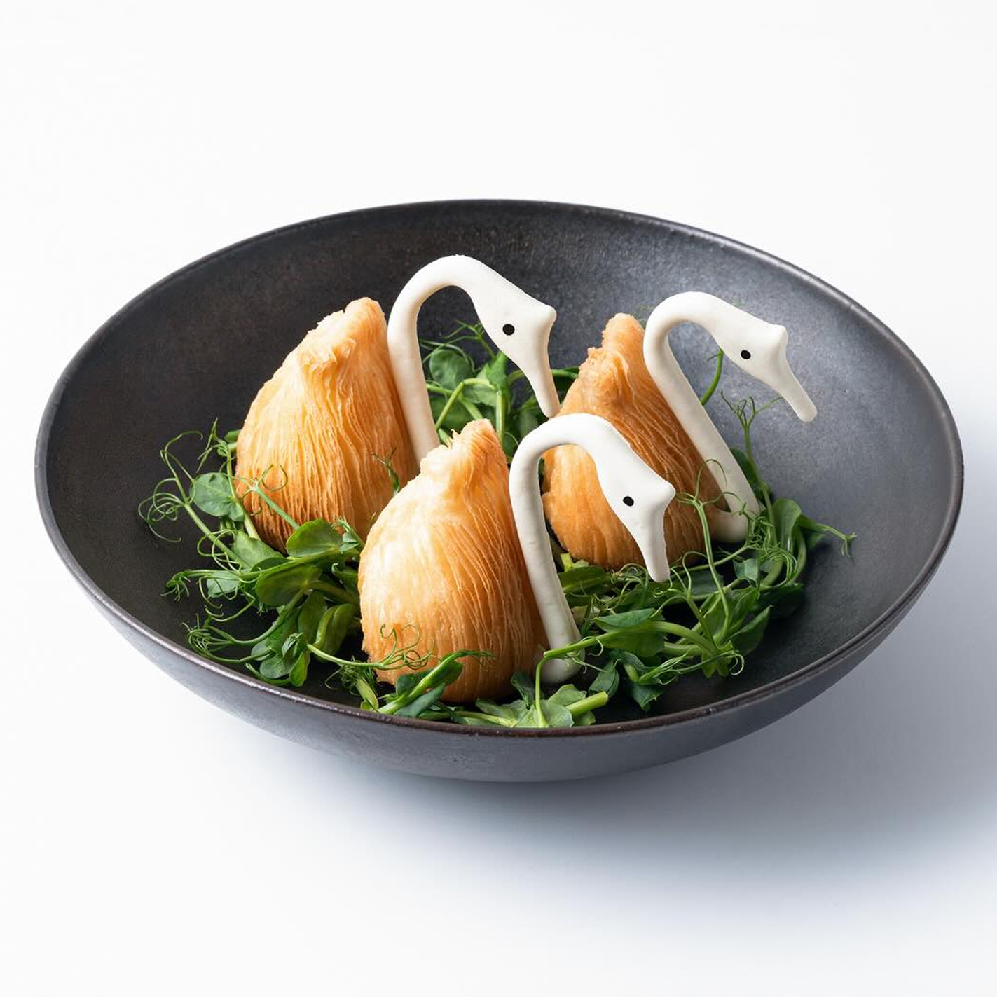 Interior atmosphere of Goldfish Dim Sum in Apgujeong during lunchtime