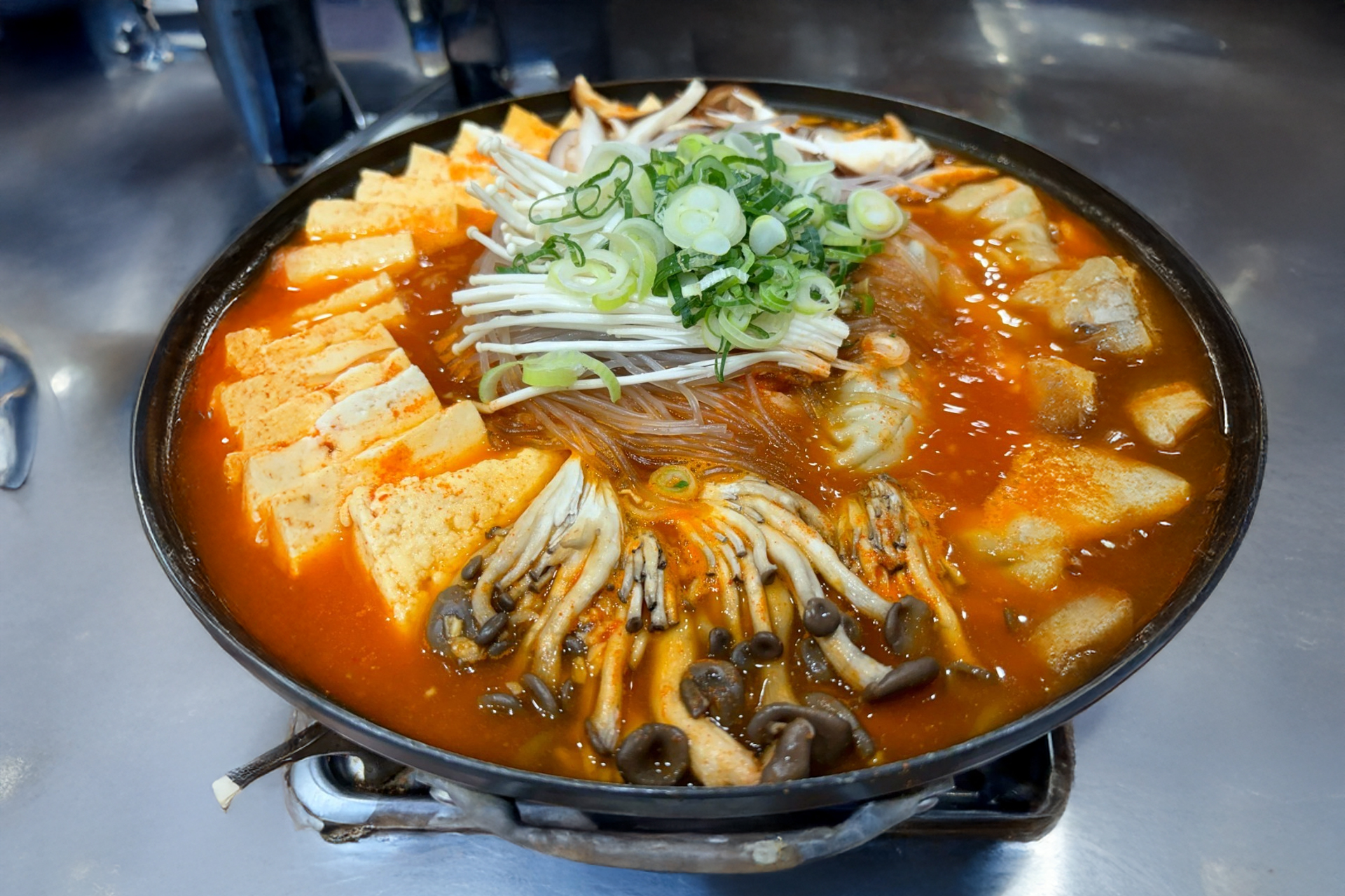 681bc1610c80d4f0f910f576107600bc_1765385582_5246.jpg 681bc1610c80d4f0f910f576107600bc_1765385582_5246.jpg