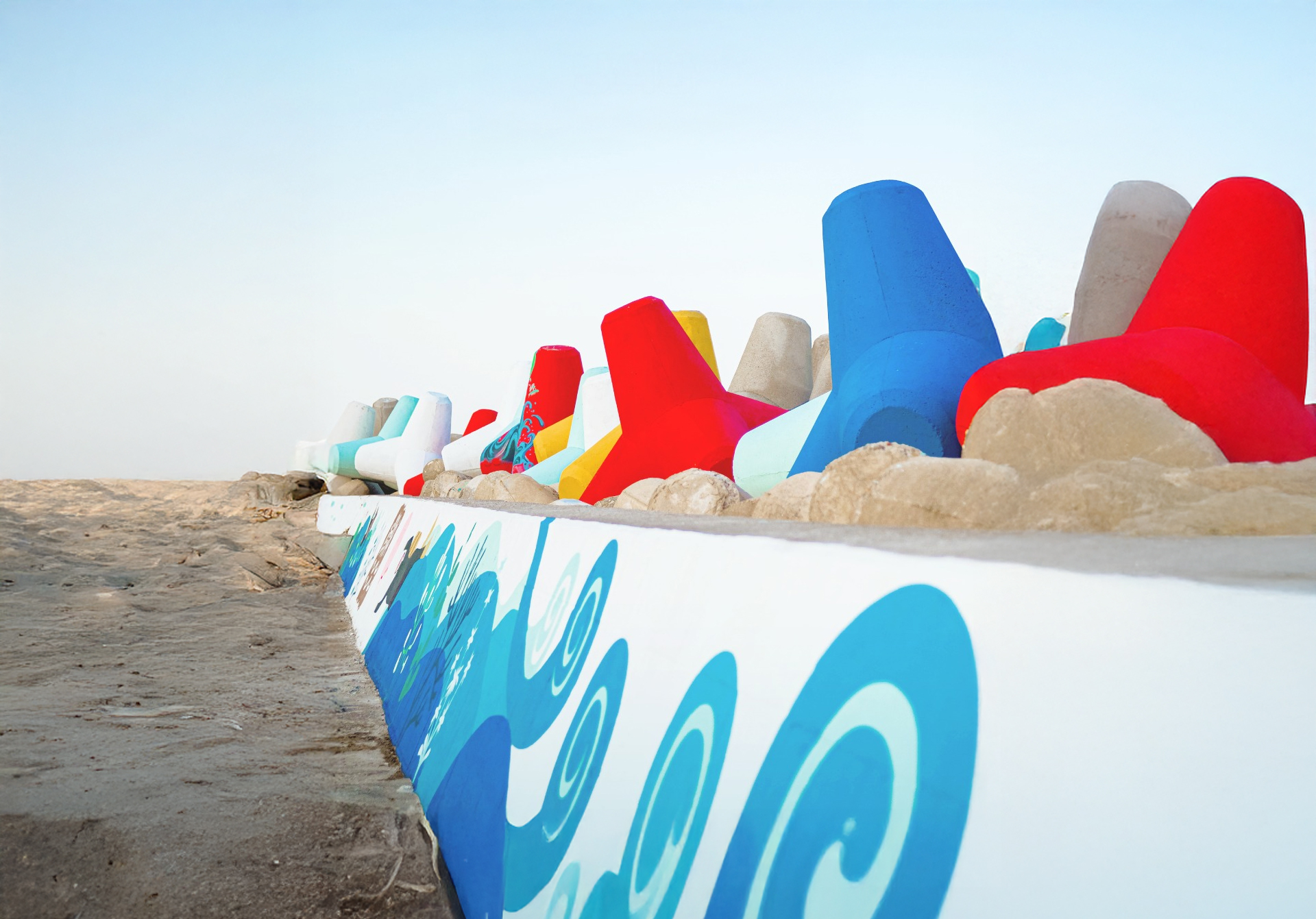 Quiet seaside scenery at Bangseok Port in Pohang with fishing boats and lighthouse