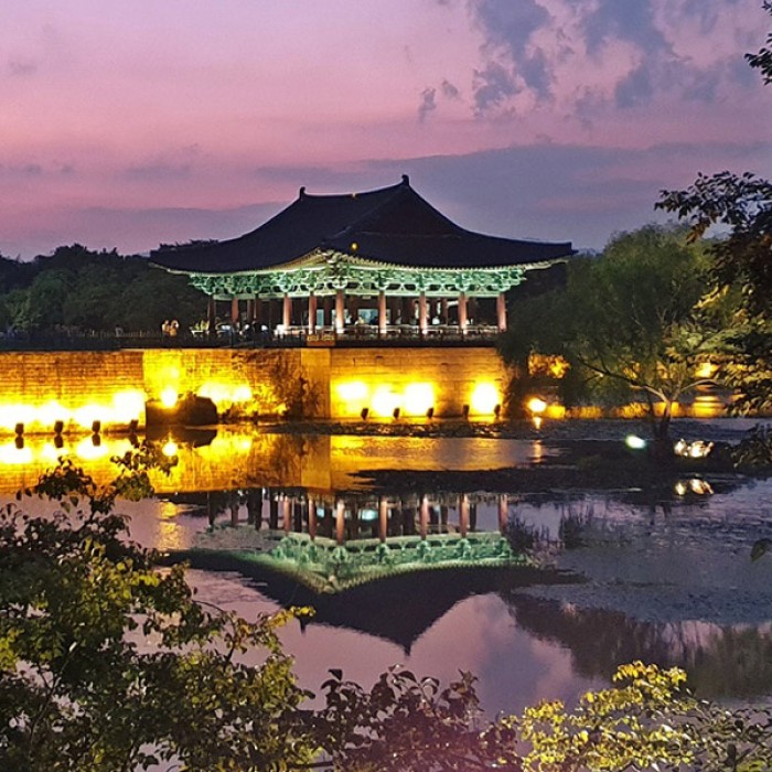 Walk Gyeongju: Street Food, Ancient Silla & a Night at Woljeonggyo